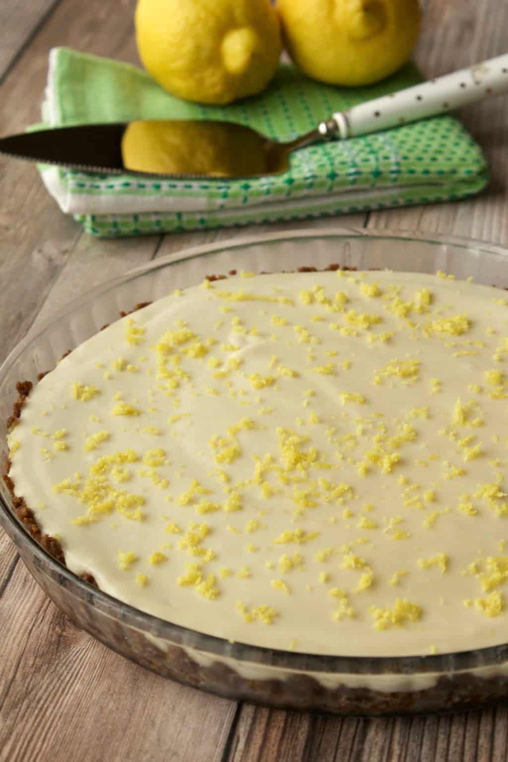 Vegan Lemon Pie with Ginger Cookie Crust