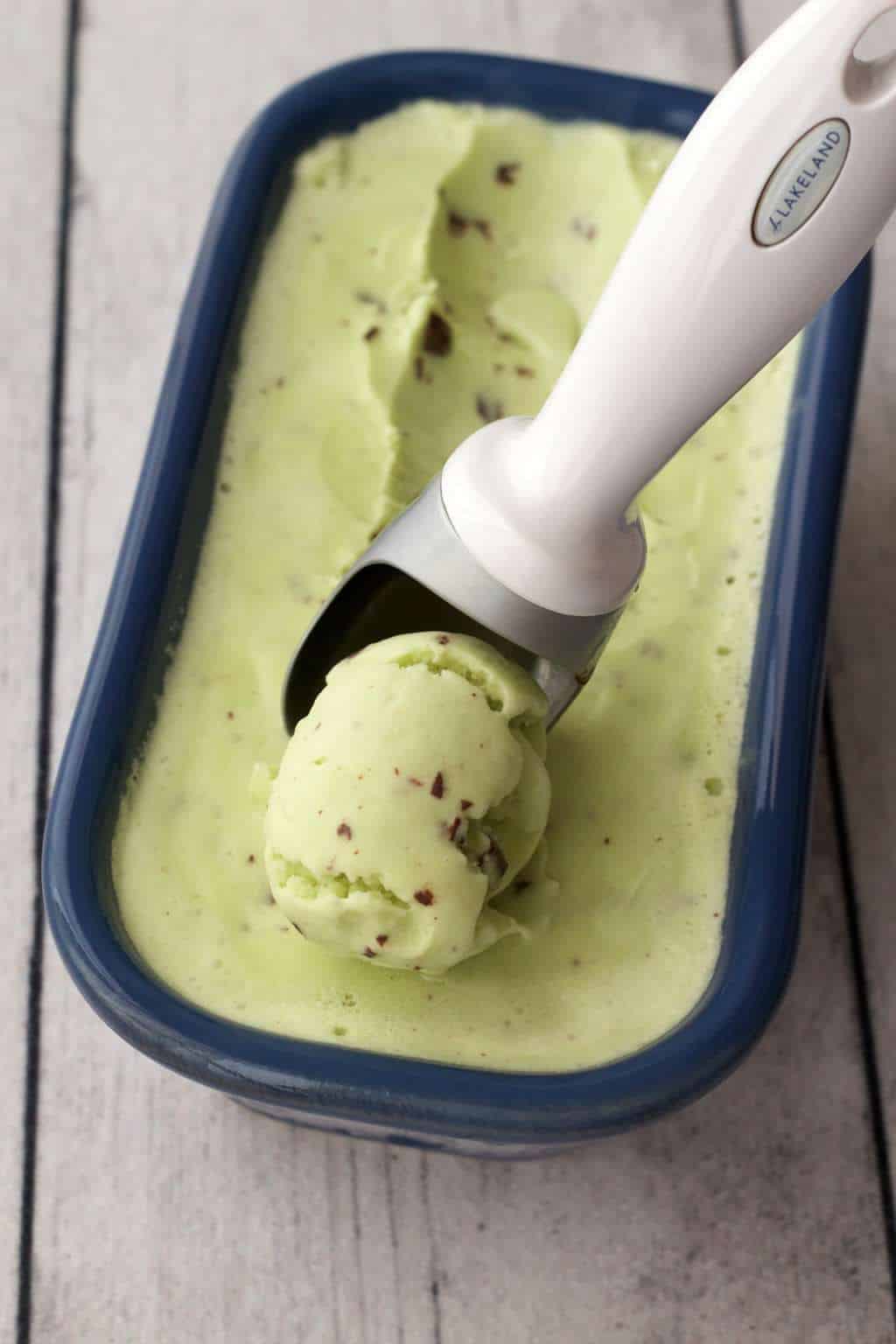 Vegan Mint Chocolate Chip Ice Cream #icecream #dessert #vegan #glutenfree #dairyfree #lovingitvegan