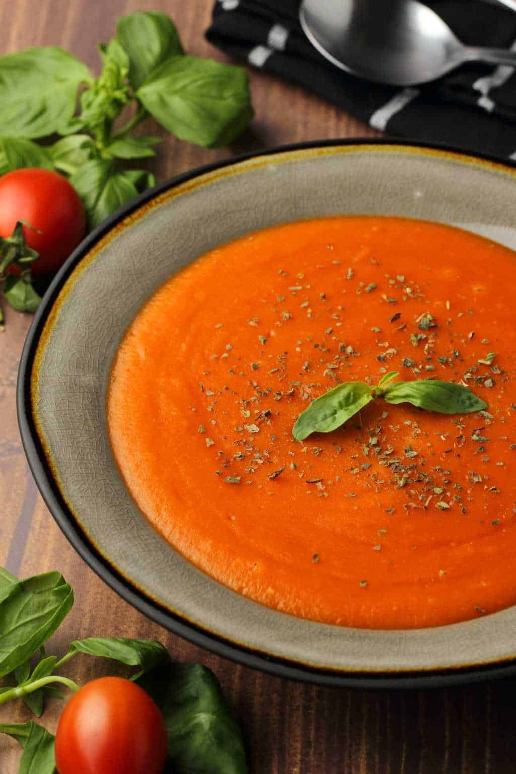 Vegan Tomato Soup, Rich and Creamy