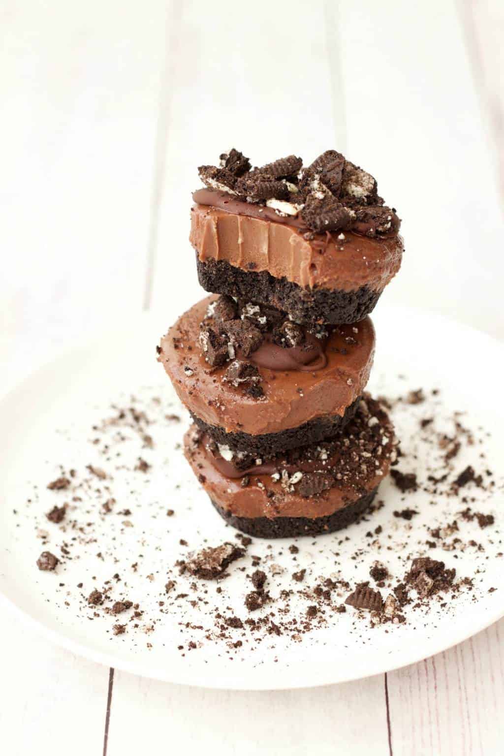 Mini Veganistische Chocolade Cheesecakes #vegan #lovingitvegan #cheesecakes #dessert #dairyfree #oreos