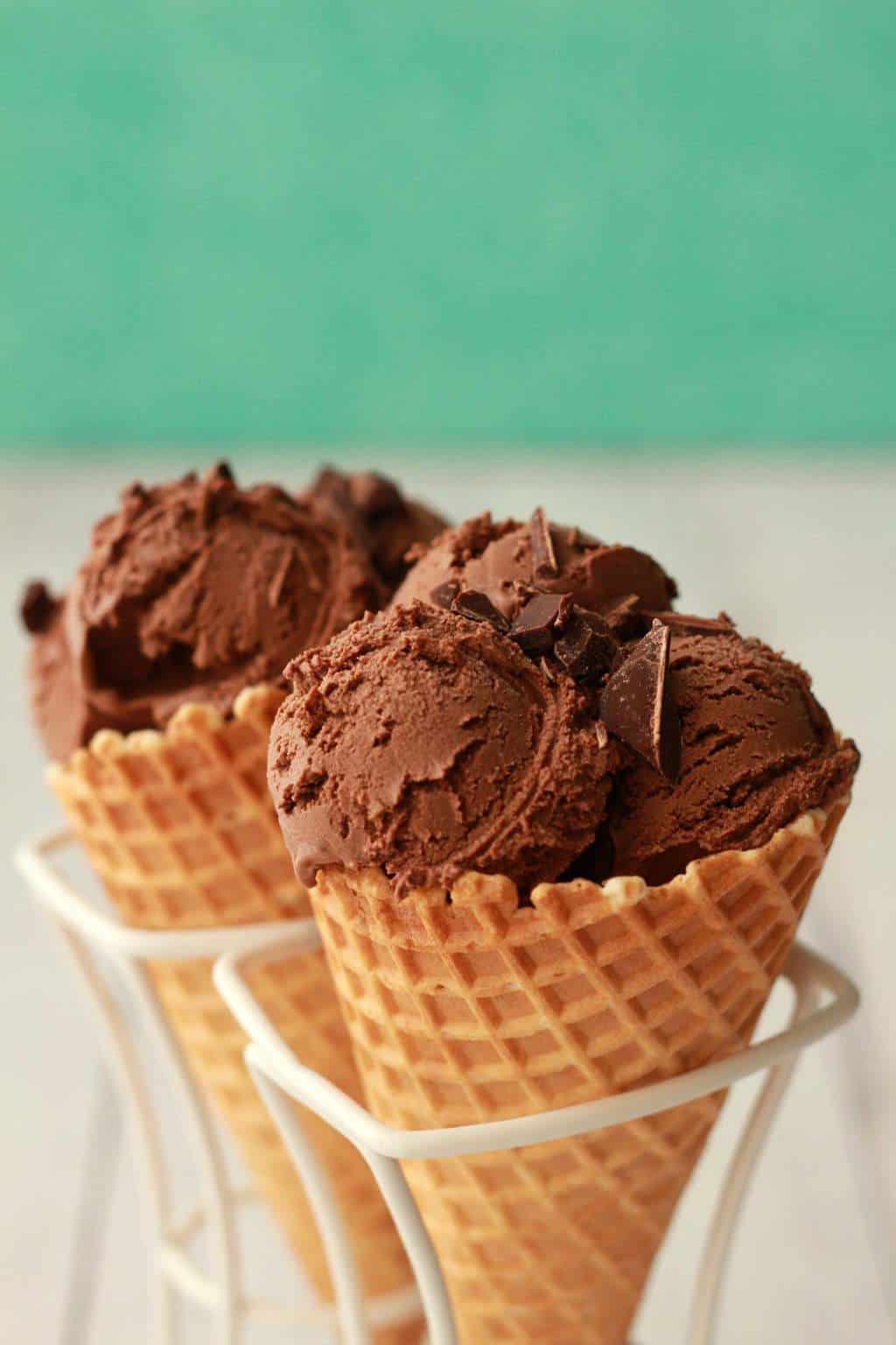 Vegan Chocolate Ice Cream #vegan #lovingitvegan #icecream #chocolate #dessert #dairyfree #glutenfree