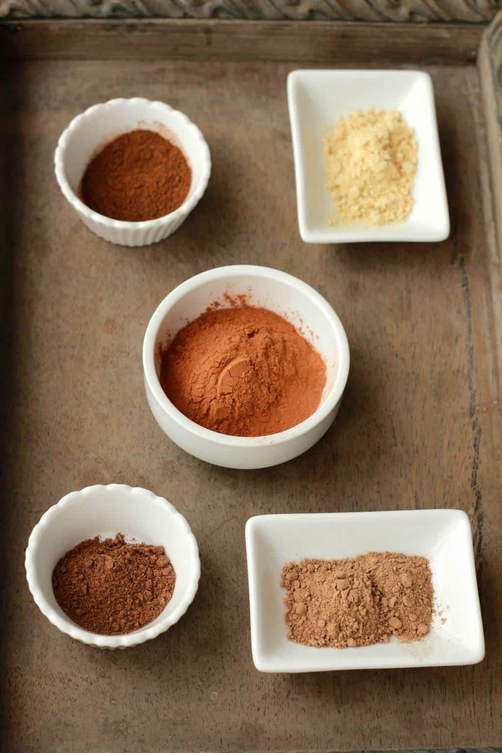 Photo of the ingredients needed to make homemade pumpkin pie spice.