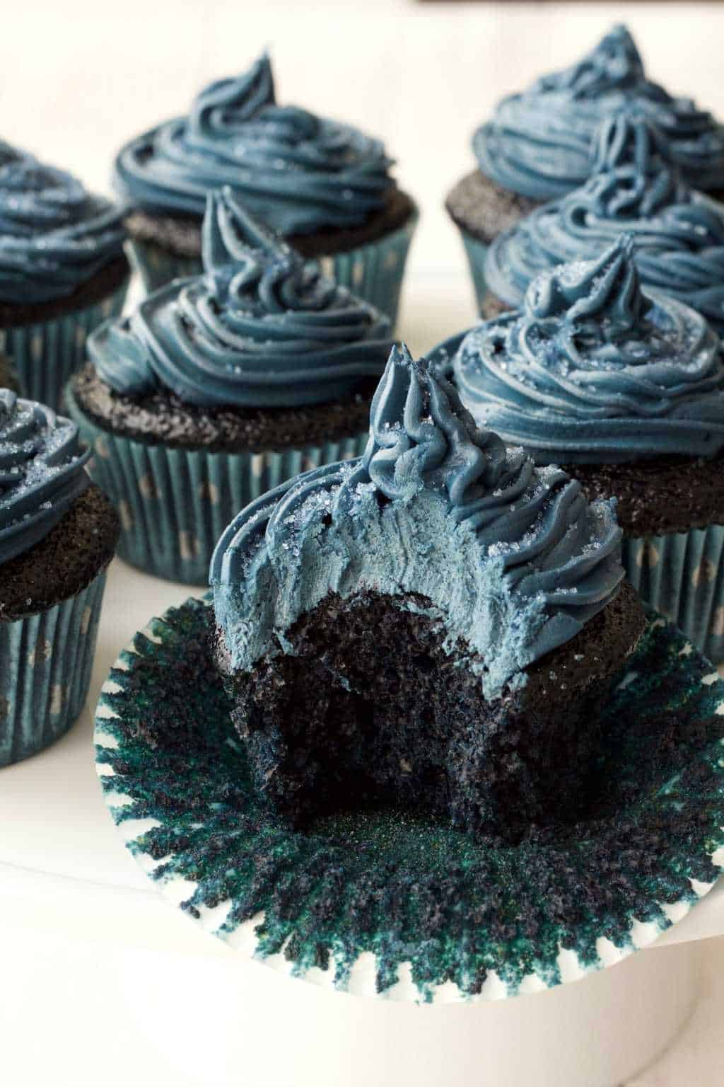 Blue Velvet Cupcakes with Blue Velvet Frosting - Moist, spongey, velvety and delicious! #vegan #lovingitvegan #bluevelvet #cupcakes #dessert