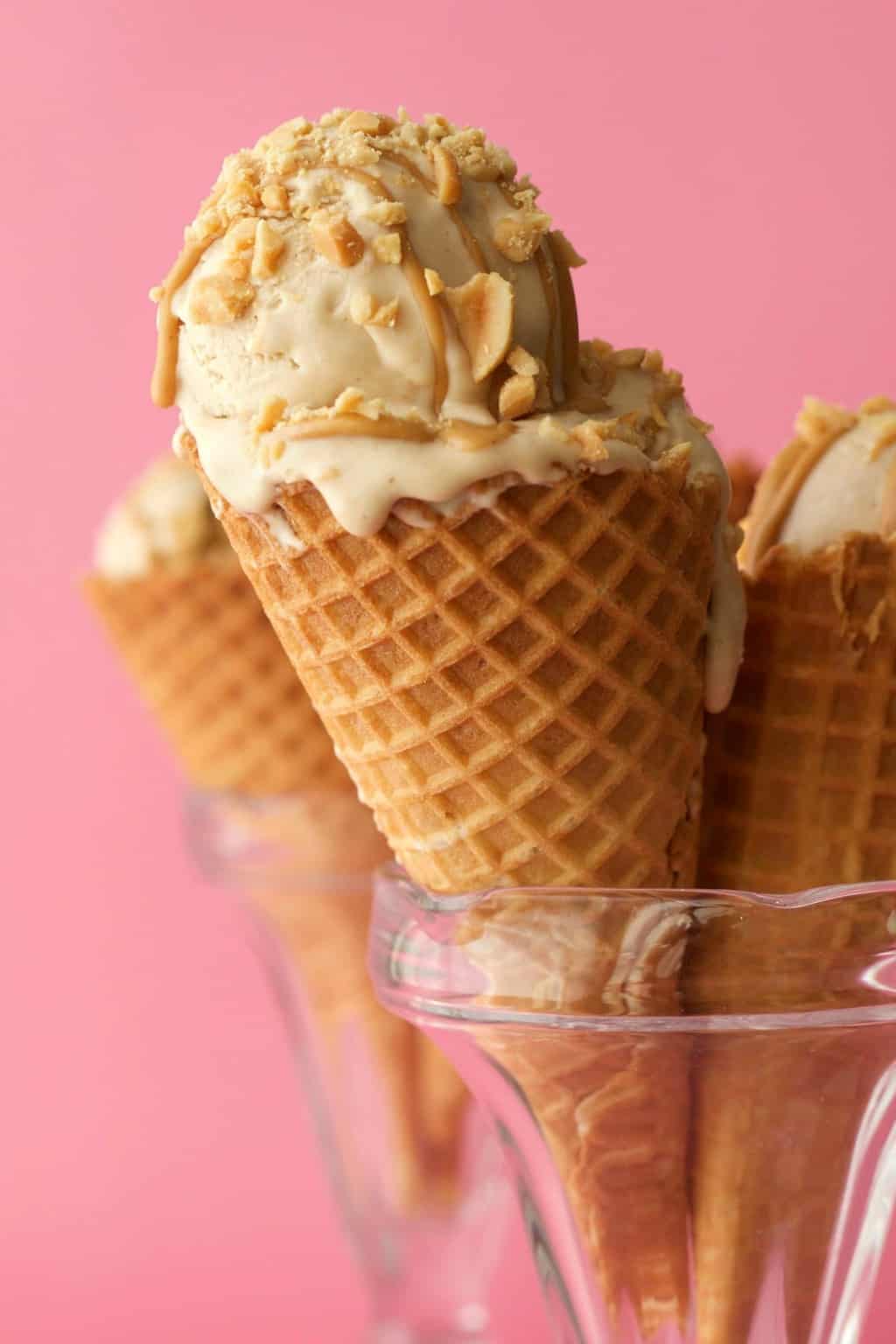 The most perfectly textured peanut butter ice cream. Vegan and Gluten-Free. #vegan #lovingitvegan #icecream #dairyfree #dessert #glutenfree