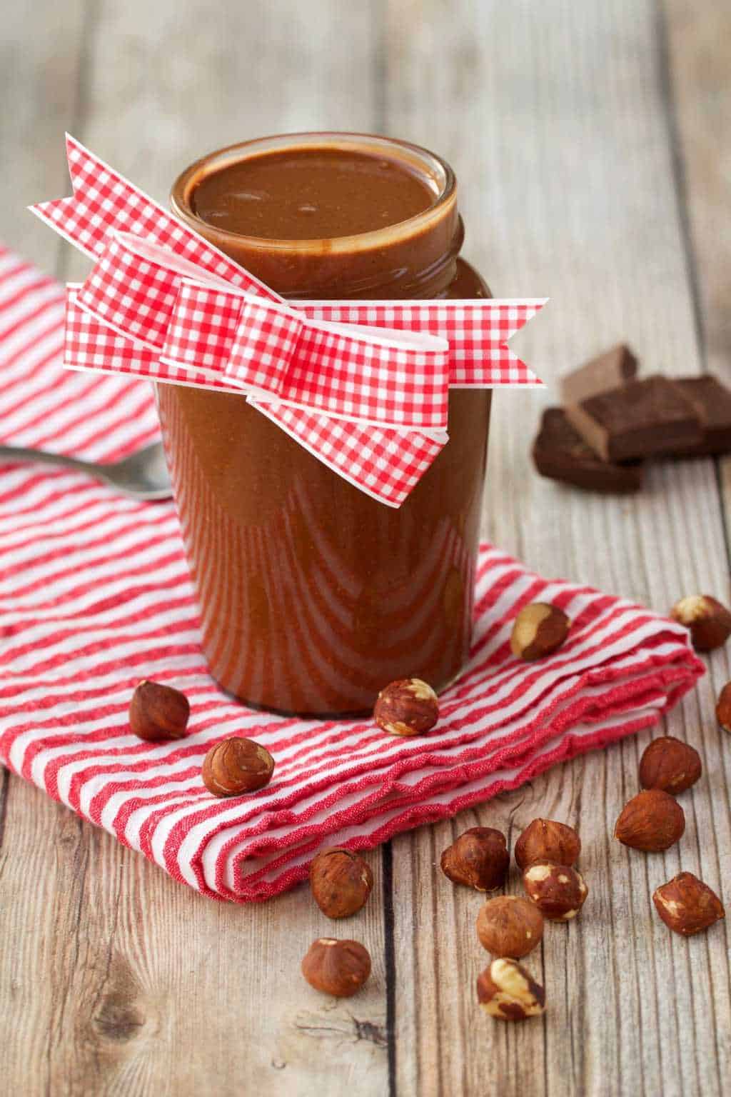 Easy 3-Ingredient Vegan Nutella